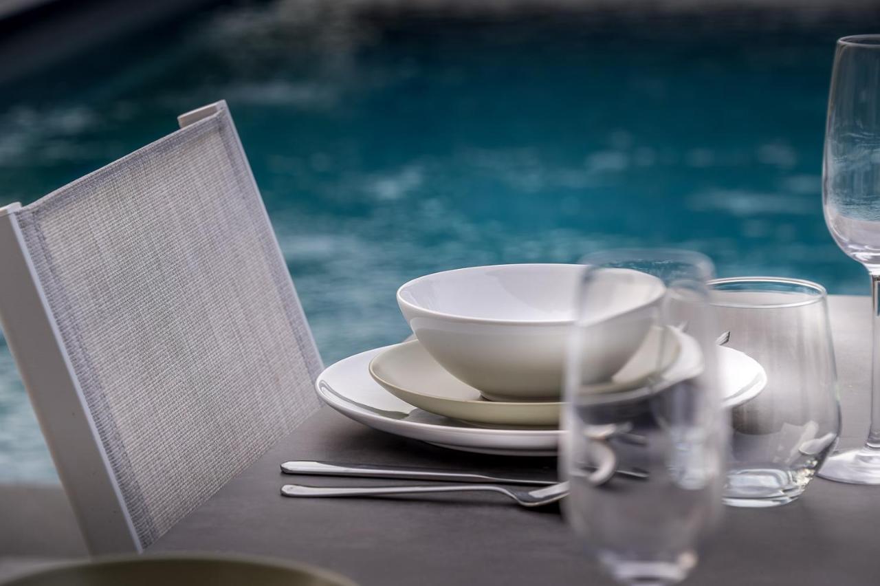 Chez Sabine Et Eric Maison Pour 6 Personnes Avec Piscine Chauffee Andenne Buitenkant foto